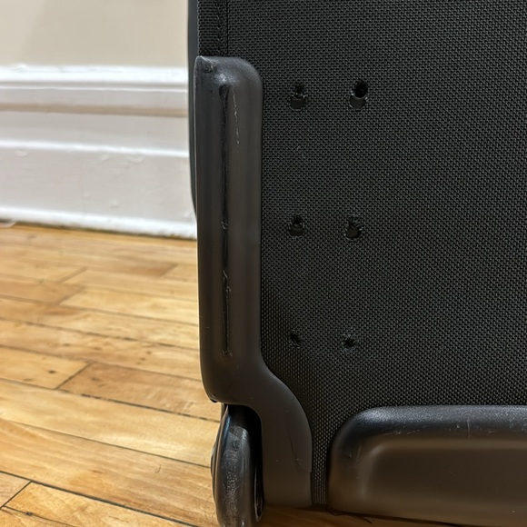 Tumi luggage bag. - Picture 7 of 7